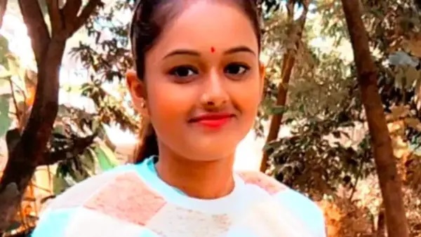 “అమ్మా-నాన్నా, నేను ఇంకా బతికే ఉన్నాను!”, అంత్యక్రియలకు ఏర్పాట్లు జరుగుతుండగా తల్లిదండ్రులకు వీడియో పంపిన యువతి!