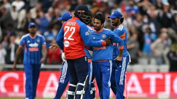 రవి బిష్ణోయ్ మాత్రమే కాదు, భారత్ ఓటమికి ఈ బౌలర్ కూడా కారణమే; ఒకే ఓవర్‌లో 27 పరుగులు సమర్పించుకున్నాడు