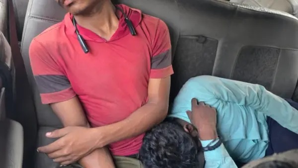 అయ్యో ఘోరం. నిద్రమత్తు వల్ల వచ్చిన విపత్తు. జాతీయ రహదారిపై లారీ ఢీకొని. కార్మికుడు దారుణ మృతి.!!