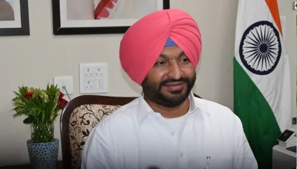 బ్రేకింగ్: “ప్రధాని మోదీ సలహా మేరకు!”. కేంద్ర రైల్వే శాఖ సహాయ మంత్రి ఆకస్మిక రాజీనామా. ఢిల్లీని కుదిపేసిన ట్విస్ట్..!!!
