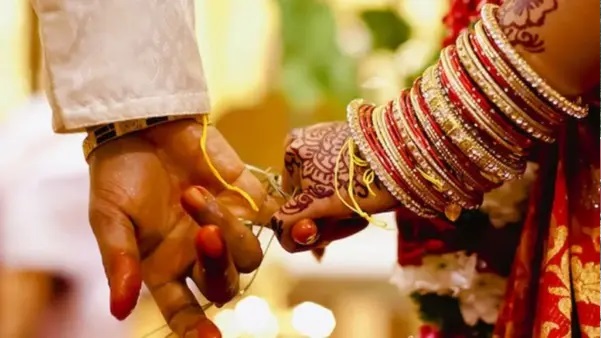 “పొరపాటున కూడా మిస్ అవ్వకూడదు..!” ఆషాఢ మంగళవారం నాడు మరిచిపోకుండా ఇది చేస్తే ఇంట్లో శుభకార్యాలు నెరవేరుతాయి.. వివాహ ఆటంకాలు తొలగి మాంగల్య భాగ్యం కలుగుతుంది…!!!!