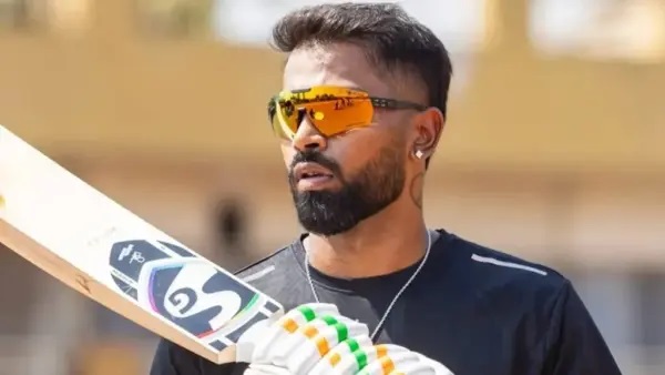 “హార్దిక్ పాండ్యా కోసం కొట్టుకుంటున్న జట్లు!”.. సిఎస్కే ఇచ్చిన జాక్పాట్ ఆఫర్ను తిరస్కరించిన ముంబై. షాకింగ్ డీల్..!!!