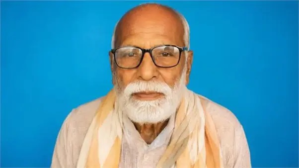 పెన్షన్ కోసం వెళ్తే ఖాతాలో రూ. 1,500 కోట్లు: బిహార్ వృద్ధుడికి షాక్!