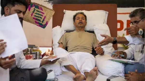 సోనం వాంగ్చుక్ ఆరోగ్యం విషమం: ‘2 రోజుల్లో చనిపోయే ప్రమాదం’ – హైకోర్టును ఆశ్రయించిన లాయర్!