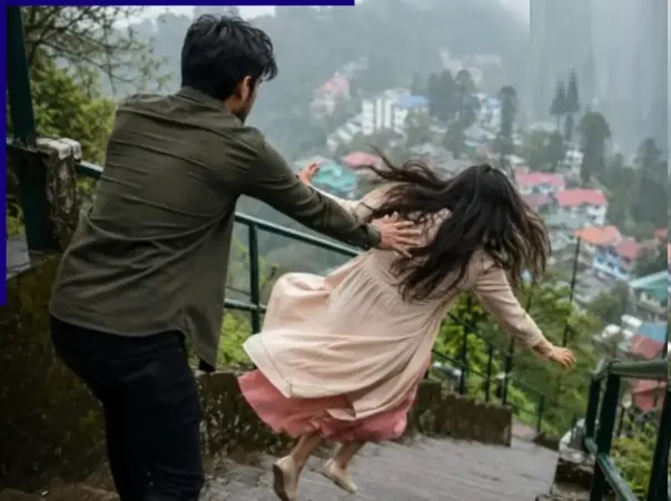 హనీమూన్‌లో భార్యపై భర్త పాశవిక దాడి: మెట్లపై నుండి తోసేసి, కడుపులో తన్నిన భర్త.. నోయిడాలో కలకలం!