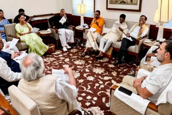 SURE మంత్రంతో కలిసిన AAP, DMK: ఇండియా కూటమికి కొత్త ఊపిరి.. బీజేపీకి ఇబ్బందులు తప్పవా?
