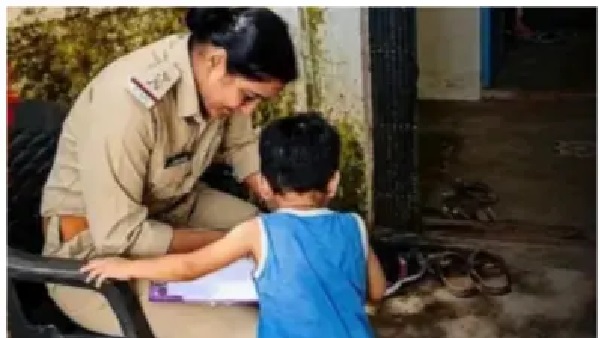 “అమ్మపై పోలీస్ స్టేషన్కు వెళ్లి 3 ఏళ్ల బుడతడి ఫిర్యాదు!” నవ్వు ఆపుకోలేకపోయిన పోలీసులు… నెట్టింట ఫుల్ వైరల్!