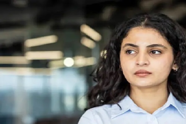 ఉద్యోగం నుండి తొలగించబడ్డారా లేదా జీతం అందలేదా? ఇంట్లో కూర్చుని నేరుగా ప్రభుత్వానికి ఫిర్యాదు చేయండి, ఎలాగో తెలుసుకోండి