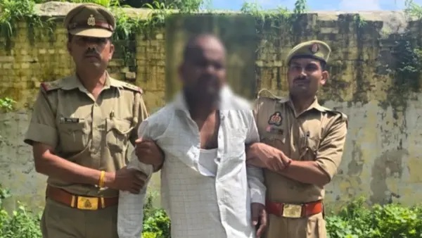 10 సంవత్సరాల వయస్సు మాత్రమే. మృగంగా మారిన పోలీసు అధికారి. చిన్నారిపై దారుణ అత్యాచారం. పోలీసు యూనిఫామ్పై రక్తపు మరకలు. నదిలో పడేసి తలడిల్లేలా హత్య. ఉరితీయాలని కన్నీరుమున్నీరవుతున్న తల్లిదండ్రులు..!