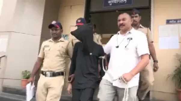 “ఆ ఒక్క తప్పుకు ఎంత అనుభవించాల్సి వచ్చింది?”.. కాళ్లు, చేతులు కట్టేసిన స్థితిలో అల్లాడిన బాలిక. సంచలనం రేపిన బ్యాక్గ్రౌండ్..!!!!