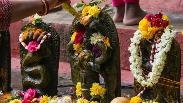 నాగ పంచమి నాడు 8 నాగ దేవతలకు ప్రత్యేక పూజలు ఎందుకు చేస్తారు?! అష్ట నాగుల విశిష్టత… ఒక్కో నాగునకు ఉన్న ప్రత్యేకతలేంటి?