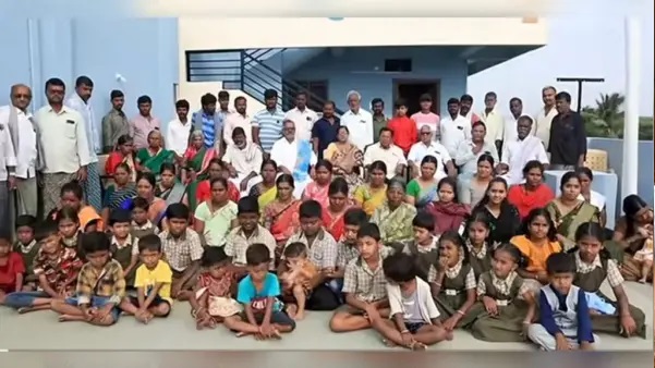 “ఒకే ఇంట్లో 83 మందా?!” 6 తరాలుగా చెక్కుచెదరని ఐక్యత… గొడవలే లేని ‘మెగా’ ఉమ్మడి కుటుంబం సీక్రెట్! ఒక్క పూట భోజనానికే ఎంత ఖర్చవుతుందో తెలుసా? ముక్కున వేలేసుకుంటున్న జనం!