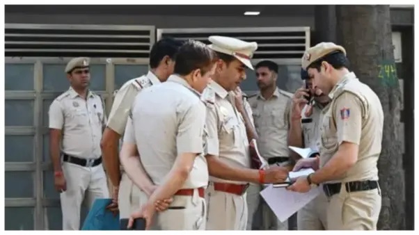“అయ్యో.. నా కొడుకుని కాపాడండంటూ ఆమె పెట్టిన ఆర్తనాదాలు ఇప్పటికీ చెవుల్లో మార్మోగుతూనే ఉన్నాయిరా..!” పోలీస్ విచారణలో దొరికిపోయిన కిరాతక భార్య..!!!