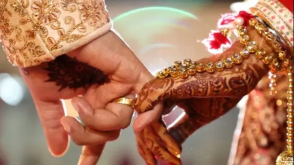 సరిహద్దులు దాటిన ప్రేమ..! భారతీయ యువకులను పెళ్లాడేందుకు ఎదురుచూస్తున్న పాకిస్తాన్ యువతులు.. వీసాలు మంజూరు చేస్తూ కేంద్ర ప్రభుత్వం కీలక నిర్ణయం!