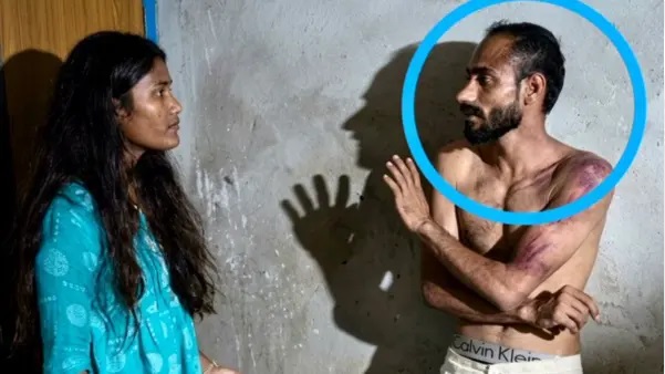 “ఛీ.. వాడిని అస్సలు వదలొద్దు.. రూ. 500 ఇస్తా రా అంటూ వేధింపులు!” మహిళపై అసభ్యంగా ప్రవర్తించిన పోకిరీకి చెప్పుదెబ్బలు.. దేహశుద్ధి చేసిన స్థానికులు!