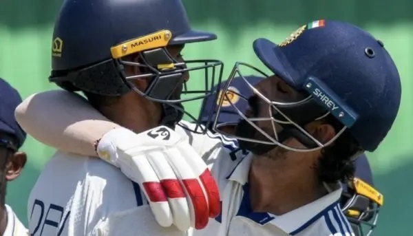 ఊహించని రోమాన్స్.. అంతలోనే నిరాశ..! పడిక్కల్ను కౌగిలించుకుని ముద్దుపెట్టిన కేఎల్ రాహుల్.. కానీ ఆ ఆనందం ఎంతోసేపు నిలవలేదుగా!