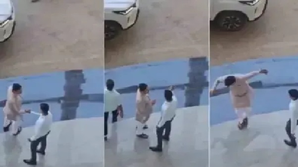 “రేపు చొక్కాలు చించుకోబోతున్నారు..!” ప్రజాధనంతో సాగుతున్న వికృత చేష్టలు.. మున్సిపల్ కార్యాలయంలో ఊహించని ఘర్షణ.. షాకింగ్ ఘటన!