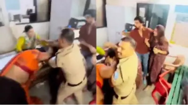 “ఏయ్.. రూ.500 మామూలు ఇస్తావా ఇవ్వవా..?” డిప్యూటీ సీఎం ఫోటో చూపించి పట్టపగలే బహిరంగంగా బెదిరించిన ప్రముఖ యూట్యూబర్.. పోలీస్ స్టేషన్లోనే దేహశుద్ధి చేసిన మహిళలు.. వైరల్ అవుతున్న షాకింగ్ వీడియో..!