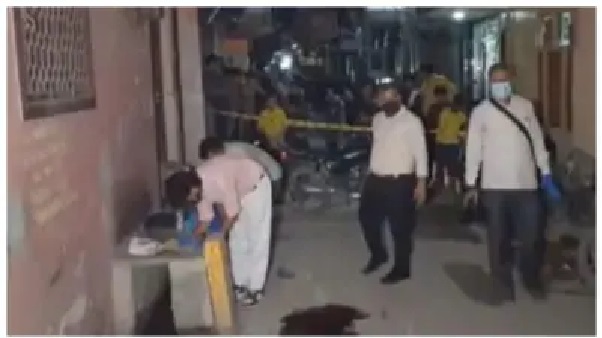 “ఆగ్రహంతో రాక్షసుడిలా మారిన ఘోర నేరస్థుడు!” పట్టపగలే పాఠశాల సమీపంలో దారుణ ఘాతుకం.. నిందితుడిని అరెస్ట్ చేసిన పోలీసులు..!!!