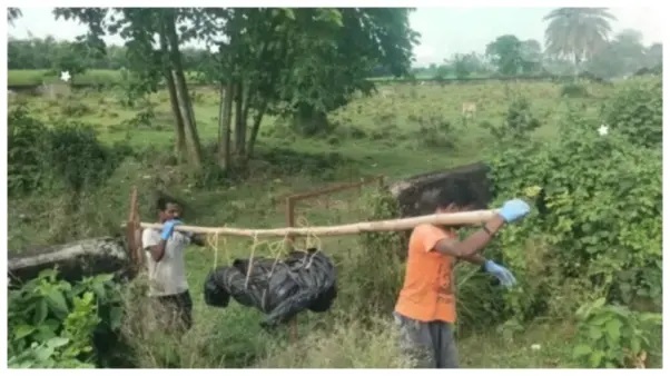 “అయ్యో ఊపిరాడట్లేదు వదిలేయండంటూ వేడుకున్నా కనికరం లేకుండా తాడు బిగించి ప్రాణం తీసిన కర్కశులు!”..