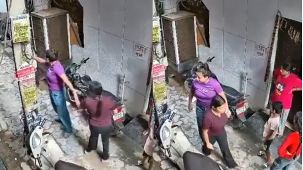 “నాకు కారు కావాలి.. మర్యాదగా సంతకం పెట్టండి!” కన్న తండ్రిని, వదినను తుపాకీతో బెదిరించిన కూతురు.! నెట్టింట వైరలవుతున్న షాకింగ్ వీడియో.!!
