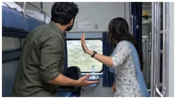 “పది గంటలకు మొదలైన గొడవ.. మధ్య దారిలోనే లాయర్ను పిలిపించి విడాకులు అడిగే స్థాయికి వెళ్లిపోయిందే!” – 2AC రైలు బోగీలో చోటుచేసుకున్న భార్యాభర్తల ఘర్షణ..!!!