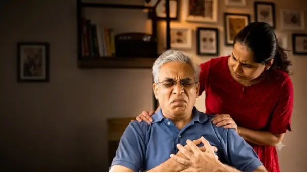 అయ్యో.. ప్రాణాపాయంలో కొట్టుమిట్టాడుతున్న వృద్ధుడిని కాపాడబోతే నేరమైపోయిందా..? “ప్రథమ చికిత్స చేసినందుకు వచ్చిన తిప్పలు”.. రూ. 2.68 లక్షల నష్టపరిహారం చెల్లించిన యువతి.. ఈ రోజుల్లో మంచి చేయాలన్నా భయపడాలా?