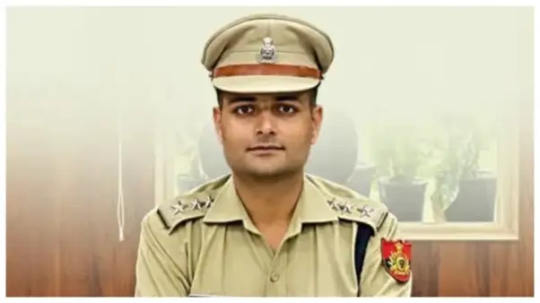 “న్యాయం అడగడానికి వెళ్తే.. మాపై చేయి చేసుకుని అన్యాయం చేశారు!” మహిళా జర్నలిస్టుల ఫిర్యాదుతో కలకలం.. ఏసీపీ పదోన్నతి తాత్కాలికంగా నిలిపివేత!