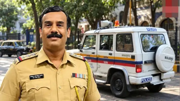 పోలీస్ స్టేషన్కు వెళ్తుండగా కుప్పకూలిన ఇన్స్పెక్టర్.. వాహనంలోనే గుండెపోటు! ఆసుపత్రికి తరలించినా దక్కని ప్రాణాలు